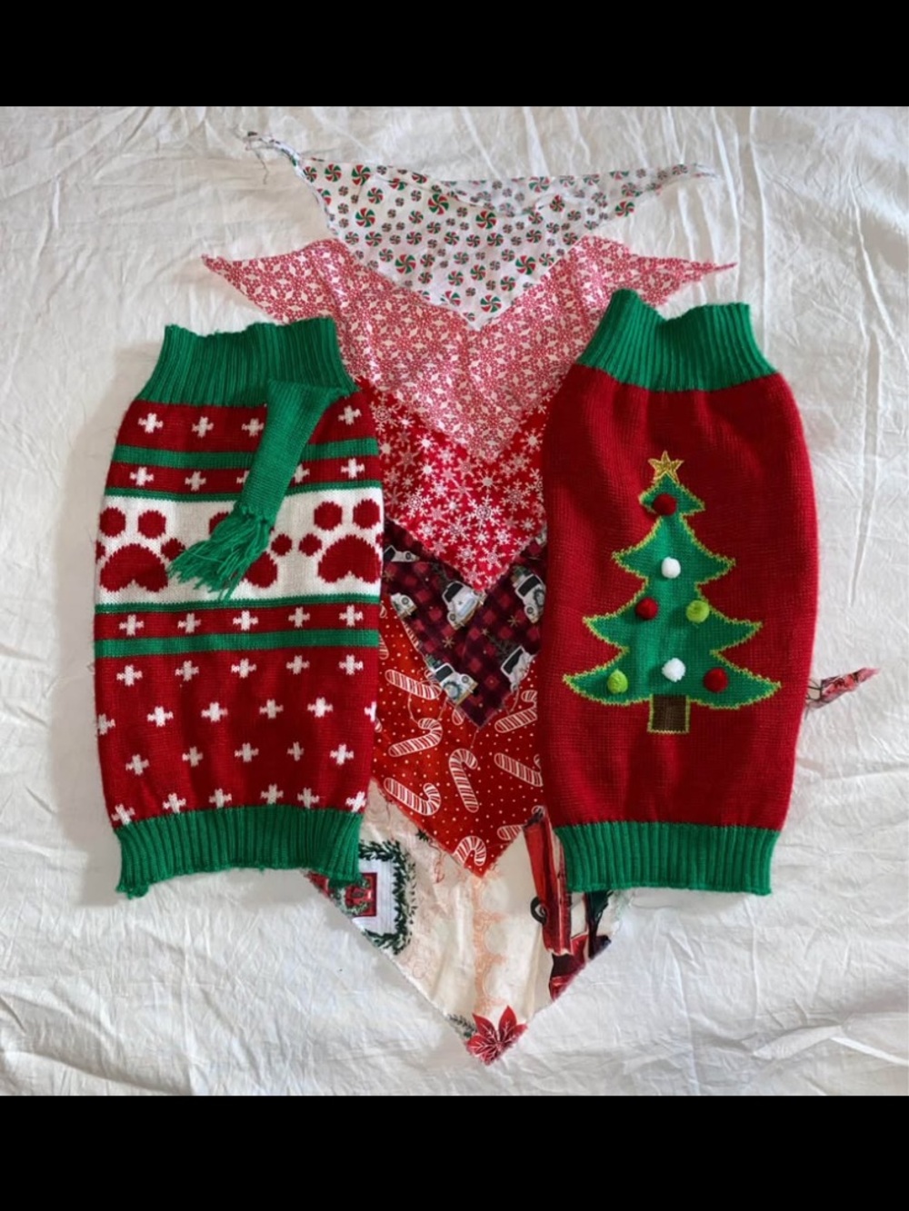 Dog Clothes/Dog Christmas Sweaters